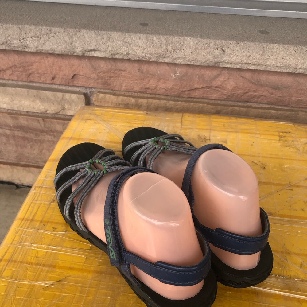 Teva Women’s Strappy Outdoor Black and Gray with Green Accent Sandals Size 10 - Picture 7 of 15